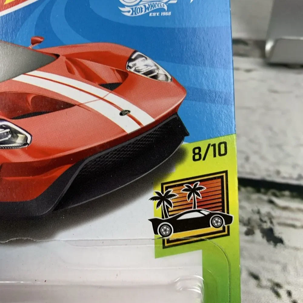 1:64 Hot Wheels '17 Ford‎ GT Red HW Exotics 8/10 New - Factory Sealed